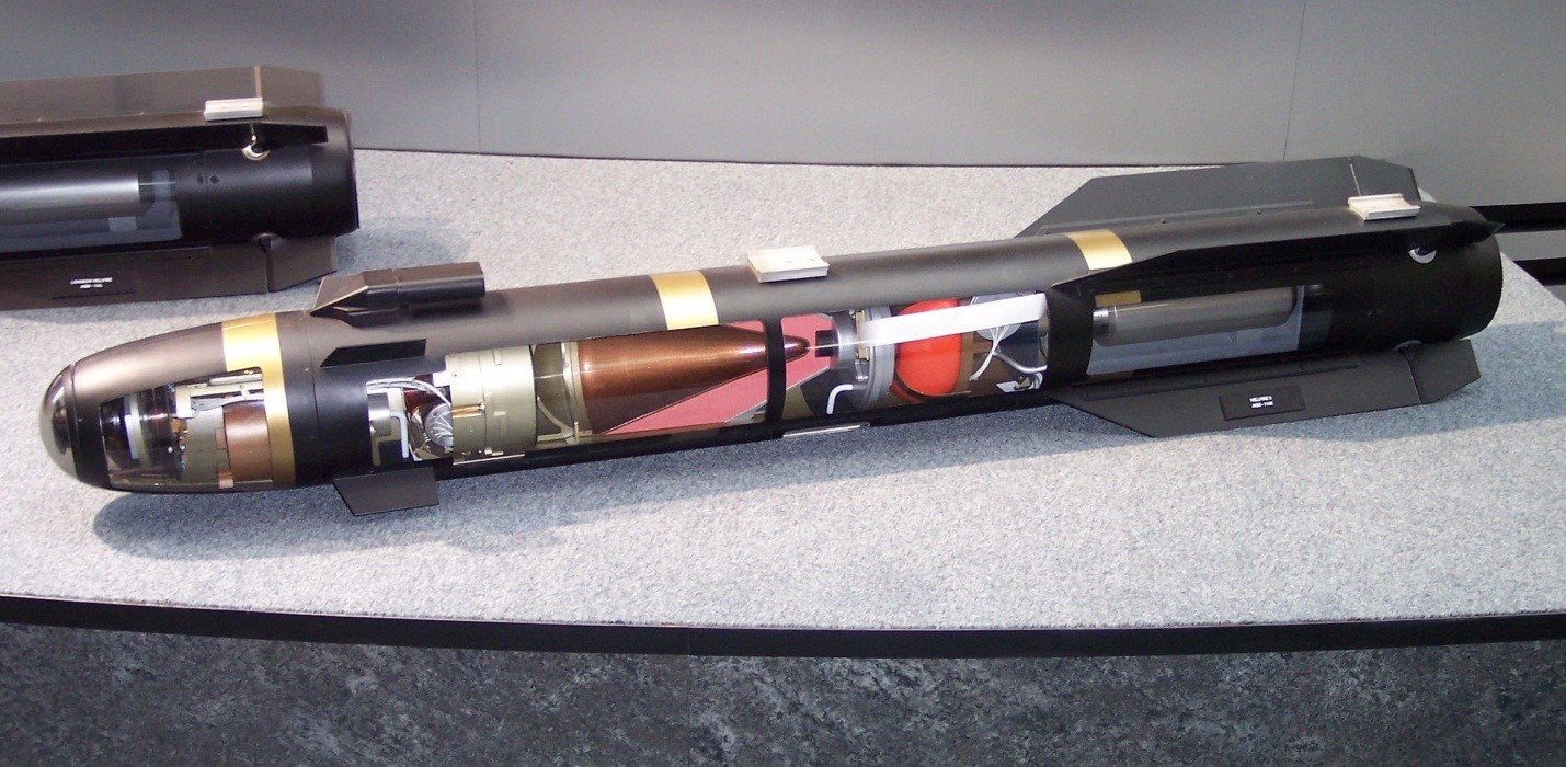 Модель, показывающая устройство ракеты AGM-114 Hellfire. Фото: Lockheed Martin Модель, показывающая устройство ракеты AGM-114 Hellfire. Фото: Lockheed Martin